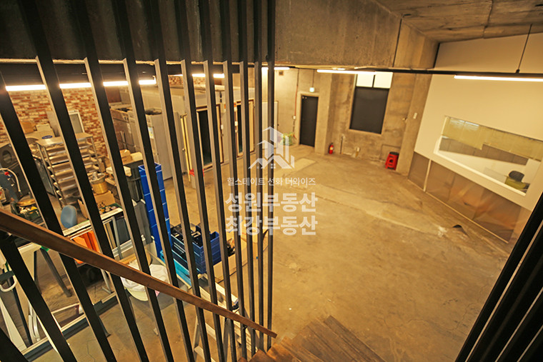 대전 동구 대동 동구 대동 통건물 임대 보증금3000/240 2층 /리모델링완료. 저온창고.옥상사용가능 강력추천 월세 매물번호 10104 사진 30